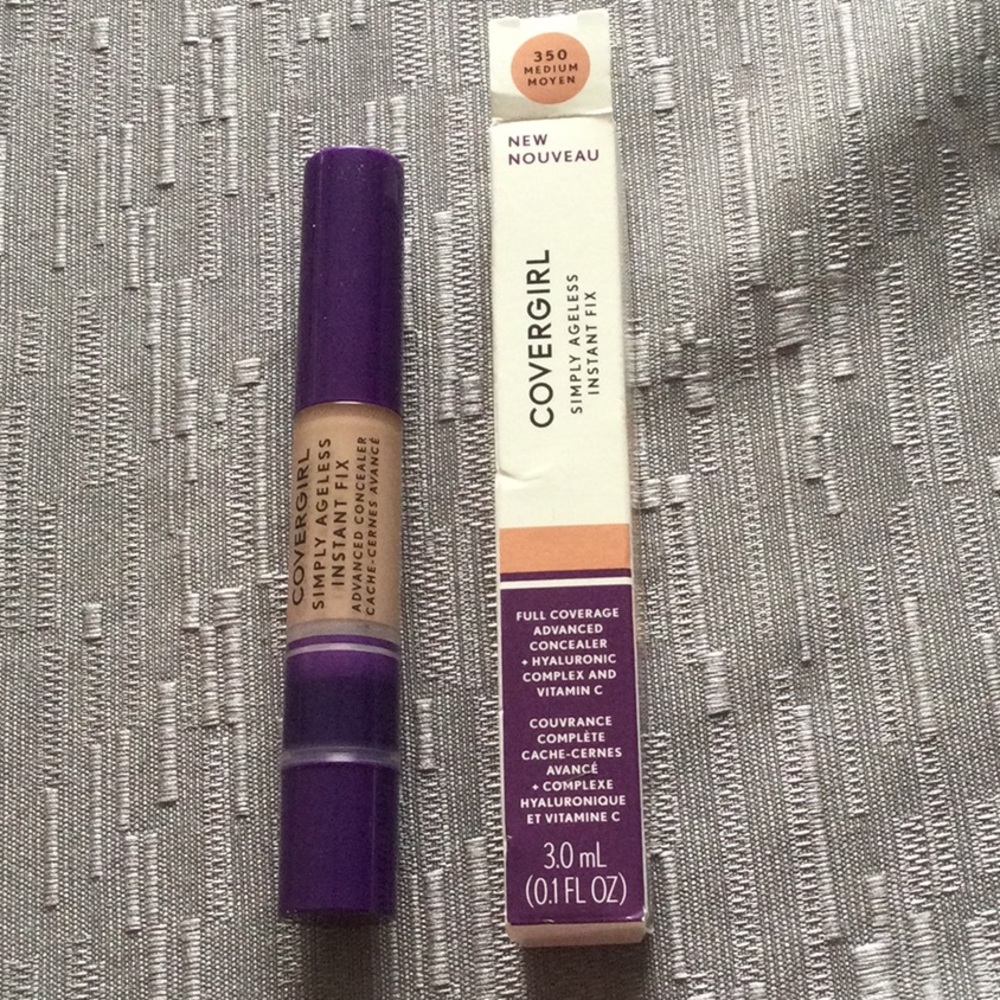 CLEARANCE COVERGIRL Simply Ageless Instant Fix